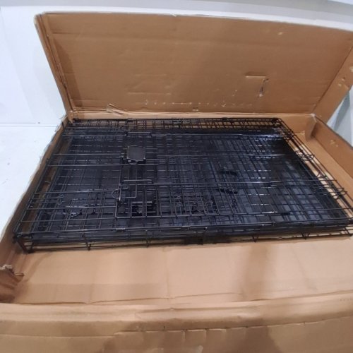 AMAZON BASICS DOUBLE-DOOR FOLDING METAL DOG CRATE CAGE WITH DIVIDER - 42" X 28" X 30" - BLACK image 2