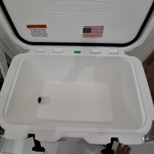 LIFETIME COOLERS HEAVY DUTY COOLER WITH PADLOCK COMPATABILITY - 61.5L - WHITE (MODEL: 91005) image 3