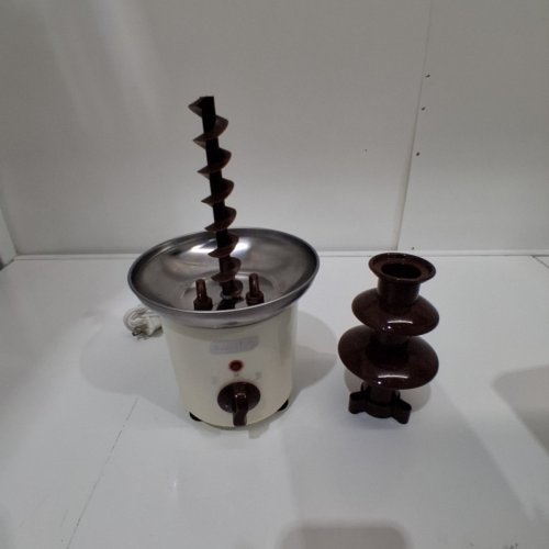 DASH CHOCOLATE FOUNTAIN, 10OZ - WHITE AND BROWN (MODEL: DCFN00101) image 3