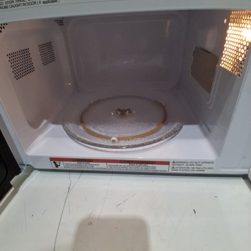 FRIGIDAIRE RETRO MICROWAVE OVEN - 0.7CU.FT, 700W - WHITE/GOLD (MODEL: EMW788-WHITERGLD) image 4