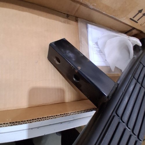 ARMORDILLO ROUND TUBING STEEL HITCH STEP FOR CLASS 4 TRAILER HITCH - 2" HITCH MOUNT - BLACK image 6
