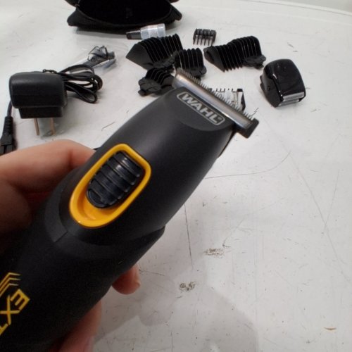 16PC WAHL LITHIUM ION EXTREME GRIP MULTIGROOMER - BLACK - ( MODEL: 3115) image 2