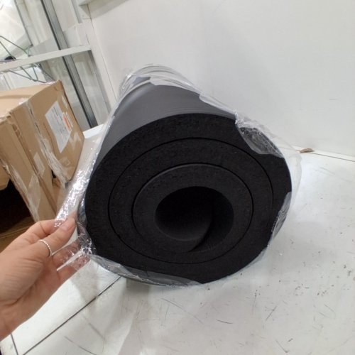 AMAZON BASICS YOGA/EXCERSISE MAT - 74'' X 24'' - BLACK image 3