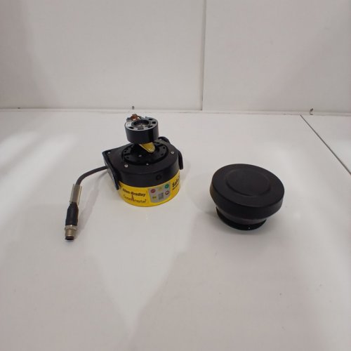 ALLEN-BRADLEY SAFEZONE MINI SAFETY LASER SCANNER (MODEL: 442L-SFZNMN/270883) image 3