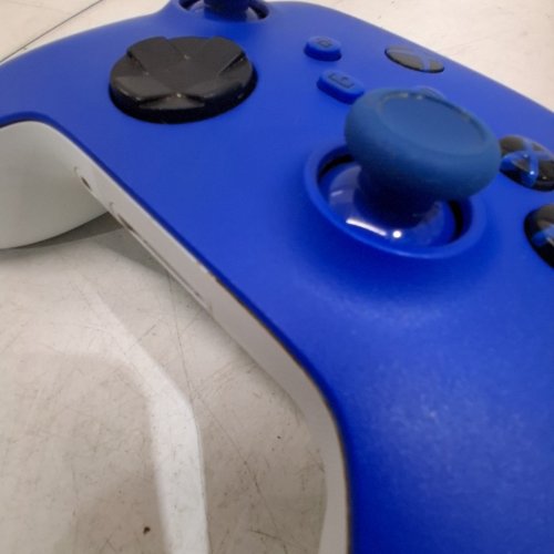 XBOX ONE CORE CONTROLLER - SHOCK BLUE image 5