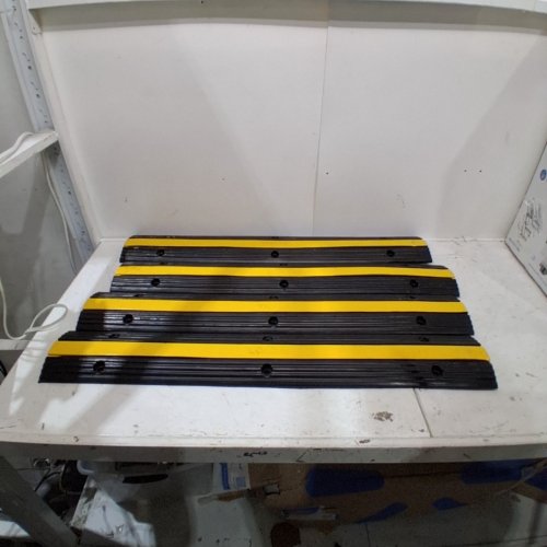 4PK CABLE PROTECTOR RAMP CORD COVER HOSE PROTECTOR - 40" X 6" - BLACK/YELLOW (MODEL: RS1-1020-4) image 2