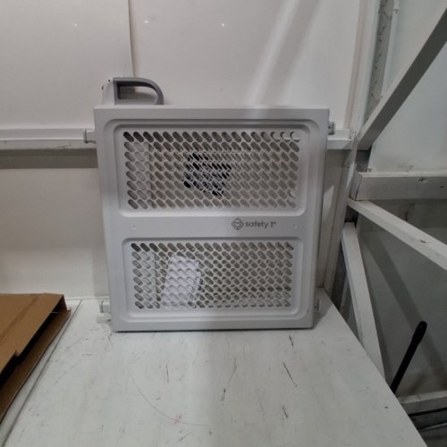 SAFETY 1ST LIFT, LOCK & SWING DUAL-MODE GATE - 28" - 42" X 26" - WHITE/GREY (MODEL: GA048CWHOF1) image 2