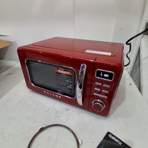 GALANZ RETRO STYLE COUNTERTOP MICROWAVE OVEN - 0.7CU.FT - RED (MODEL: GLCMKZ07RDR07) image 3