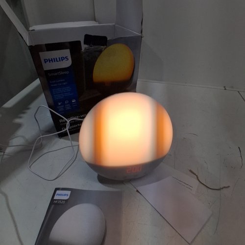 PHILIPS SMARTSLEEP SOMNEO CONNECTED SLEEP & WAKE-UP LIGHT - WHITE (MODEL: HF3520/60) image 3