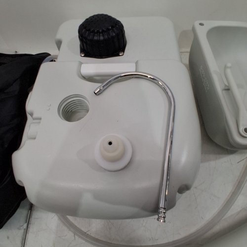 SERENE LIFE SERENELIFE PORTABLE CAMPING SINK WITH TOWEL HOLDER & SOAP DISPENSER - 19L WATER CAPACITY HAND WASH BASIN STAND - WHITE (MODEL#: SLCASN18) image 4