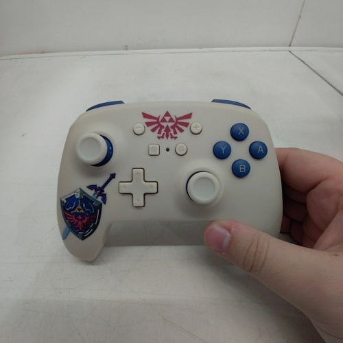 POWERA WIRELESS CONTROLLER FOR NINTENDO SWITCH - ZELDA SWORN PROTECTOR image 2