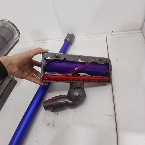 DYSON V11 CORDLESS 2-IN-1 STICK/HAND VACUUM CLEANER WITH MULTI-PURPOSE ATTACHMENTS (MODEL: V11 SV28) image 7