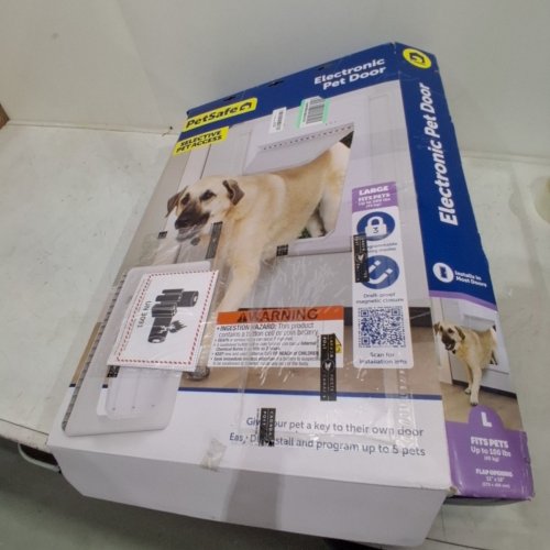 PETSAFE ELECTRONIC SMARTDOOR, AUTOMATIC DOG AND CAT DOOR- LARGE- COLLAR ACTIVATED WITH SMARTKEY -WHITE (MODEL: PPA11-10709) image 5