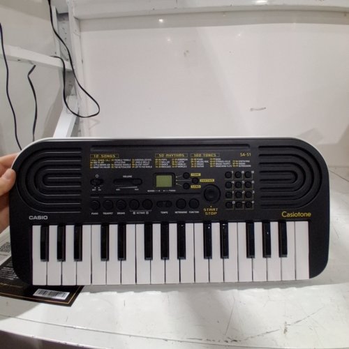 CASIO CASIOTONE 32-KEY MINI KEYBOARD FOR KIDS - BLACK/WHITE (MODEL: SA-51) image 3