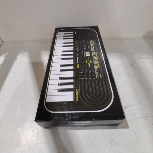 CASIO CASIOTONE 32-KEY MINI KEYBOARD FOR KIDS - BLACK/WHITE (MODEL: SA-51) image 4