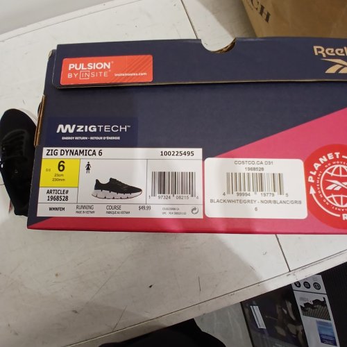 WOMEN'S REEBOK RUNNING SHOES - SIZE 6 - BLACK / WHITE / GREY (MODEL: ZIG DYNAMICA 6) image 2
