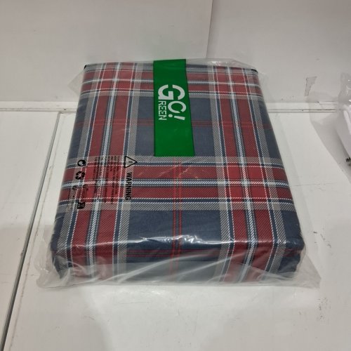 3PC GCI GREEN PLAID DUVET COVER SET - KING, 104" X 90" - RED, NAVY, GRAY, AND WHITE image 4