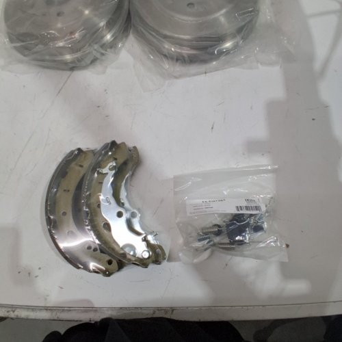3PC CMX &TOP QUALITY BRAKE DRUMS WITH BRAKE SHOES AND HARDWARE - FITS SELECT MODELS (MODEL: NB-1004B/8-97821) image 3