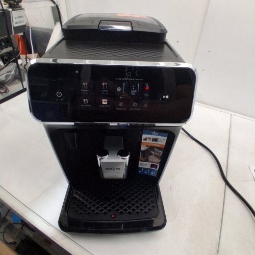 PHILIPS 2300 SERIES LATTEGO FULLY AUTOMATIC COFFEE & ESPRESSO MAKER WITH BUILT-IN MILK FROTHER & GRINDER - BLACK (MODEL: EP2330) image 2