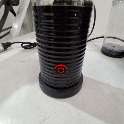 VERTUO POP+ BUNDLE WITH MILK FROTHER AND SAMPLE PODS - 750ML WATER CAPACITY - DARK GREY - (MODEL: BNV151DGR1BUC1) image 3