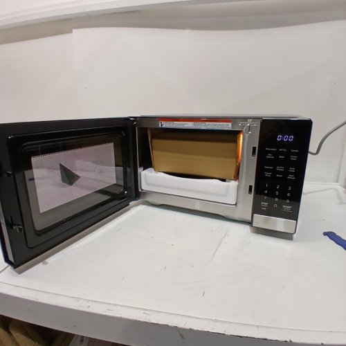 BLACK+DECKER MICROWAVE OVEN - 0.9 CU. FT, 900W, 120 V - STAINLESS STEEL (MODEL: ES9P032NA-CA) image 3