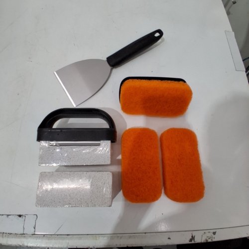 8PC BLACKSTONE PROFESSIONAL GRIDDLE CLEANING KIT - BLACK/SILVER/ORANGE (MODEL: CA-5376) image 2