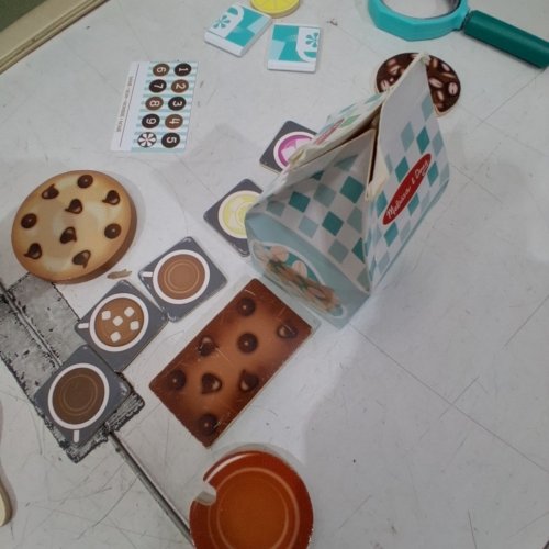 25PC MELISSA & DOUG WOODEN COFFEE SHOP BARISTA CAFE PLAYSET - MULTI-COLOUR (MODEL: 30602) image 3