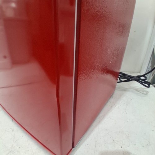 FRIGIDAIRE COMPACT REFRIGERATOR - 3.2 CU. FT, 19.01" X 18.7" X 33.27", 115 V - RED (MODEL: EFR376-B-RED-6COM) image 7