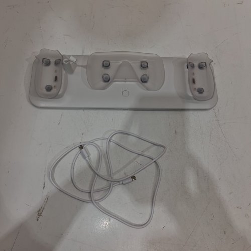 FOSCOMAX VR CHARGING BASE FOR META QUEST 3S/3/2 - 20W -WHITE (MODEL: OQ3-028) image 4