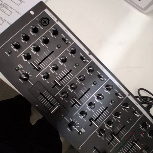 CM200 PROFESSIONAL AUDIO MIXER CONSOLE - 19" - BLACK image 3
