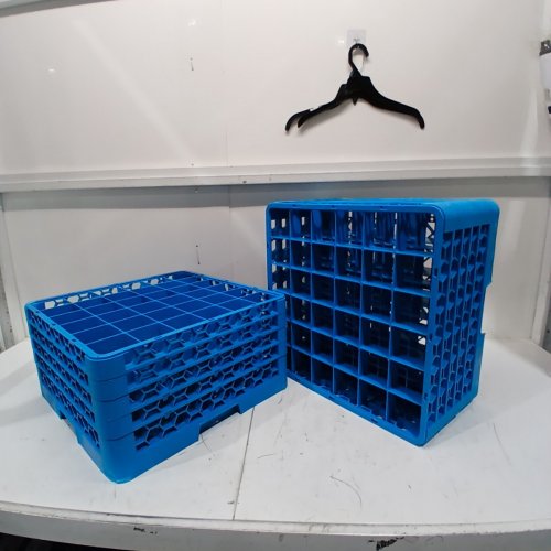 CARLISLE OPTICLEAN 9-COMPARTMENT DIVIDED GLASS RACK WITH EXTENDER - 21" X 21" - BLUE - (MODEL:RG36-414) image 3