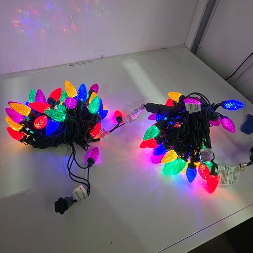 2PK SYLVANIA STAY-LIT PLATINUM LED C9 LIGHTS - 33FT (EACH) - GREEN/MULTICOLOURED (MODEL: 1784867) image 2