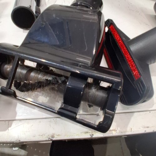 EUREKA BAGLESS CANISTER VACUUM - BLACK (MODEL: NEN180C) image 4