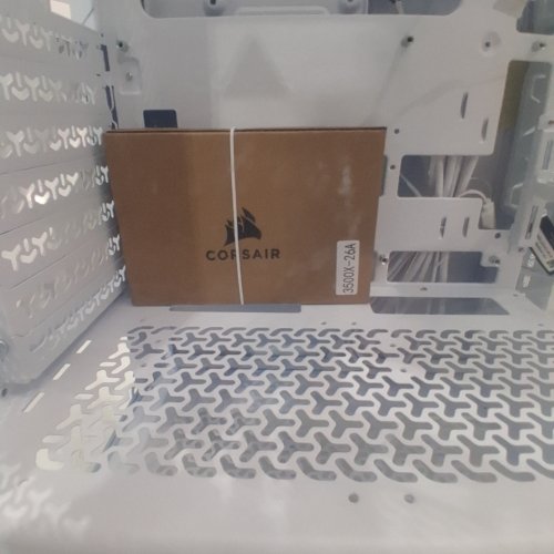 CORSAIR 3500X SERIES RS-R ARGB MID-TOWER PC CASE WITH 3 PRE INSTALLED FANS - WHITE (MODEL : CC-9011323-WW) image 6