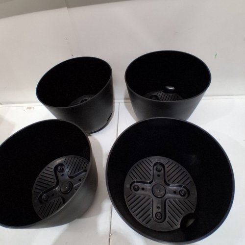 4PK ROOM ESSENTIALS INDOOR/OUTDOOR SELF WATERING PLASTIC PLANTER POT - 12" - BLACK image 3