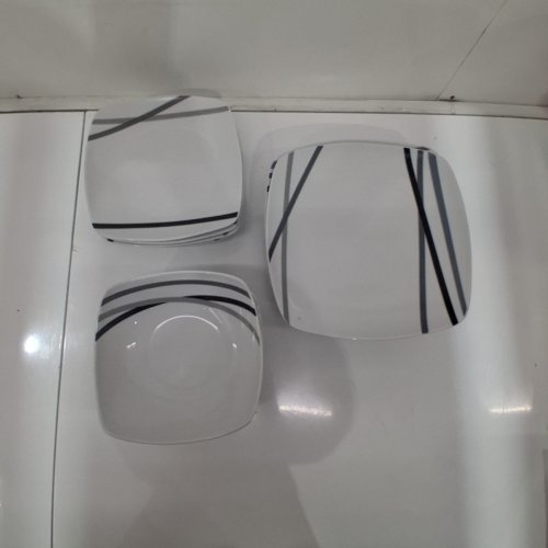 18PC AMAZON BASICS DINNERWARE SET WITH PLATES AND BOWLS - GREY / BLACK (MODEL: 161001) image 2
