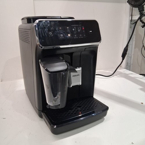 PHILIPS 2300 SERIES LATTEGO FULLY AUTOMATIC COFFEE & ESPRESSO MAKER WITH BUILT-IN MILK FROTHER & GRINDER - BLACK (MODEL: EP2330) image 3