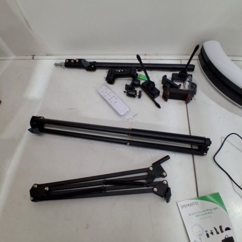 SPEMUNTO RING LIGHT TRIPOD KIT WITH PHONE HOLDER FOR IPHONE - 22" - 2500K-6500K - BLACK\WHITE - (MODEL: SY-118) image 4