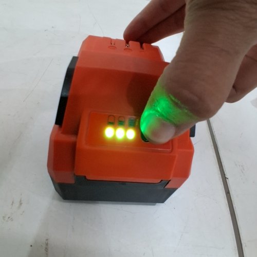 VOLTASK LITHIUM-ION BATTERY FOR CORDLESS SNOW SHOVEL (BATTERY ONLY) - 24V - 4.0AH - ORANGE (MODLE: B-20-4) image 2