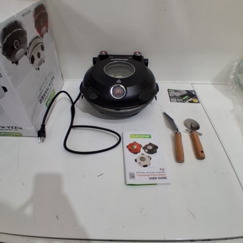 NUTRICHEF COUNTERTOP ELECTRIC PIZZA MAKER WITH TEMPERATURE CONTROL + THERMOMETER & VIEWING WINDOW - HEATS UP TO 800˚F - 1200W - BLACK (MODEL: NCPZTP120BK) image 3