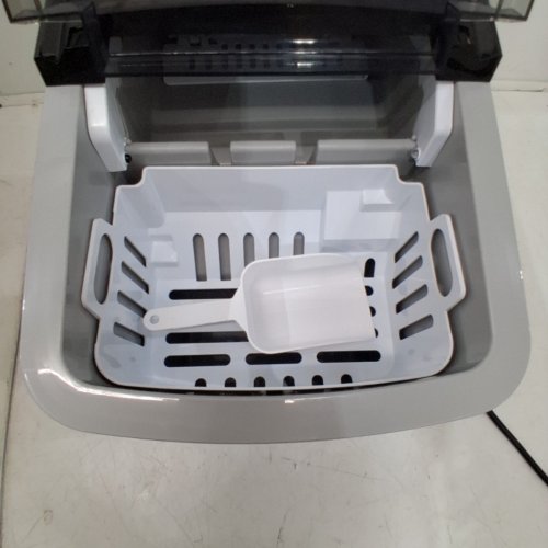 FRIGIDAIRE COUNTERTOP ELECTRIC ICE MAKER - MAKES 26LBS OF ICE/DAY - BLACK STAINLESS STEEL (MODEL: EFIC120-GRYSS-SC_G2) image 4