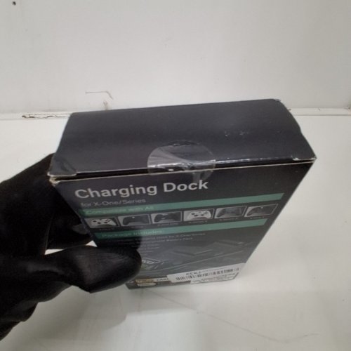 OTVO CONTROLLER CHARGING DOCK WITH BATTERY PACKS AND COVERS FOR XBOX ONE, SERIES X|S, ELITE, AND CORE CONTROLLERS - BLACK image 3