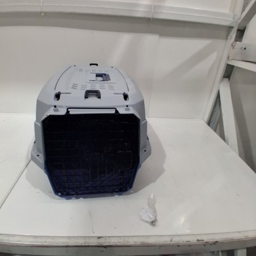 AMAZON BASICS TWO-DOOR TOP-LOAD HARD-SIDED PET TRAVEL CARRIER - 11" X 9" - GREY/BLUE image 2