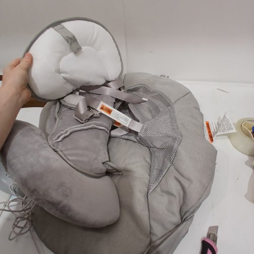 MONAMII ELECTRIC BABY SWING WITH BLUETOOTH SPEAKER AND REMOTE - 5-SPEED - LIGHT GREY/BROWN (MODEL: BB2007) image 4