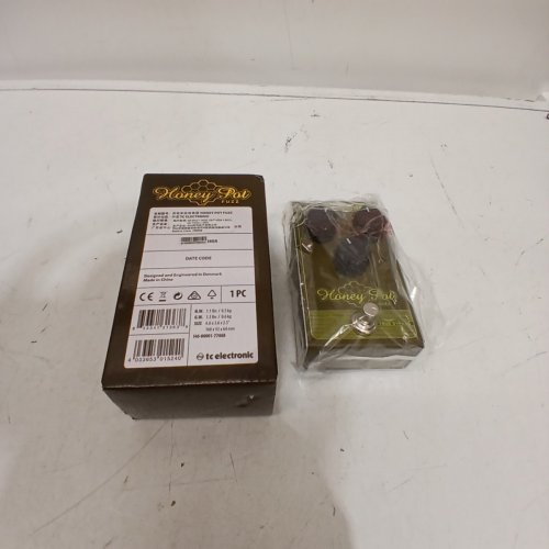 TC ELECTRONIC HONEY POT FUZZ VINTAGE-FLAVORED FUZZ PEDAL image 2