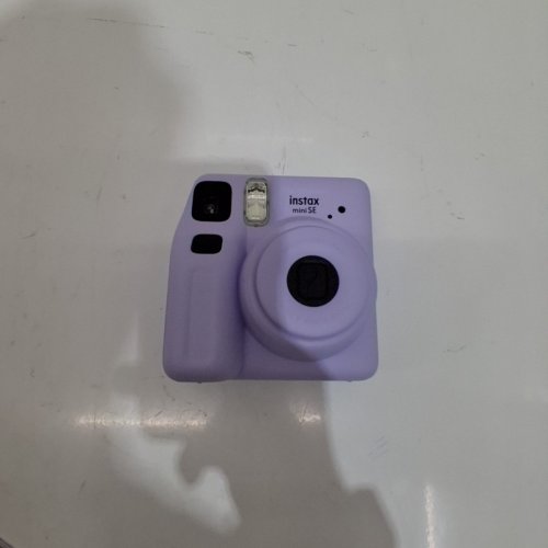 FUJIFILM INSTAX MINI SE INSTANT CAMERA BUNDLE WITH MAGNETIC FRAME, MINI ALBUM, AND 10 EXPOSURE MINI FILM PACK - LAVENDER image 3