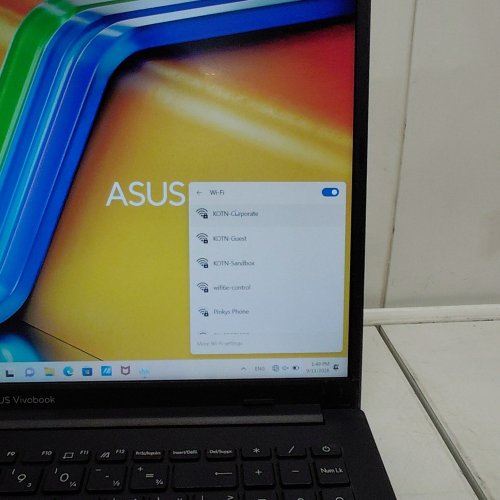 ASUS VIVOBOOK GO 15 LAPTOP, 15.6” FHD DISPLAY, AMD RYZEN 3 7320 PROCESSOR, 8GB DDR5 256GB SSD, WINDOWS 11 - BLACK (MODEL: 1504GA-WB31-CB) image 3