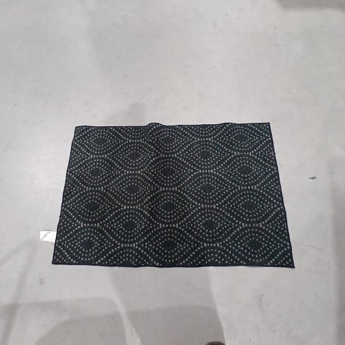 LANART VENICE NON-SLIP AREA RUG -2.5FT X 3.75FT - BLACK (MODEL: 2285383) image 2