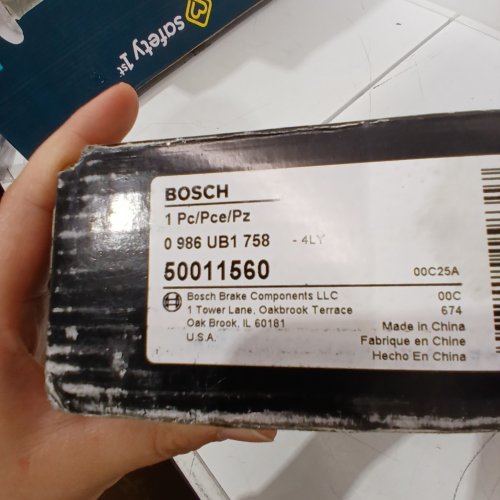 BOSCH QUIETCAST SERIES FRONT BRAKE DISC ROTOR FOR SPECIFIC VEHICLE FITMENT (MODEL: 50011560) image 3