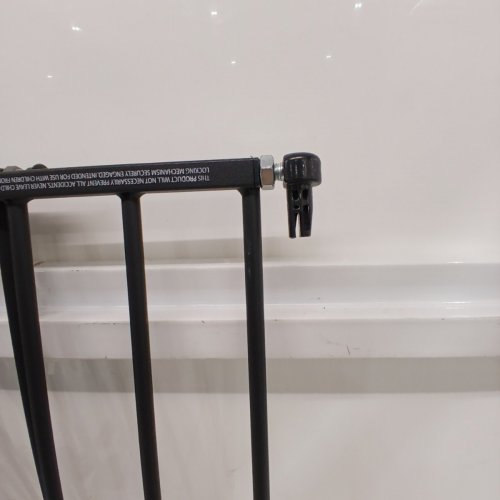 MUNCHKIN PUSH TO CLOSE™ EXTENDING METAL GATE - 28.5"-45" - BLACK (MODEL: MK001REV4) image 6